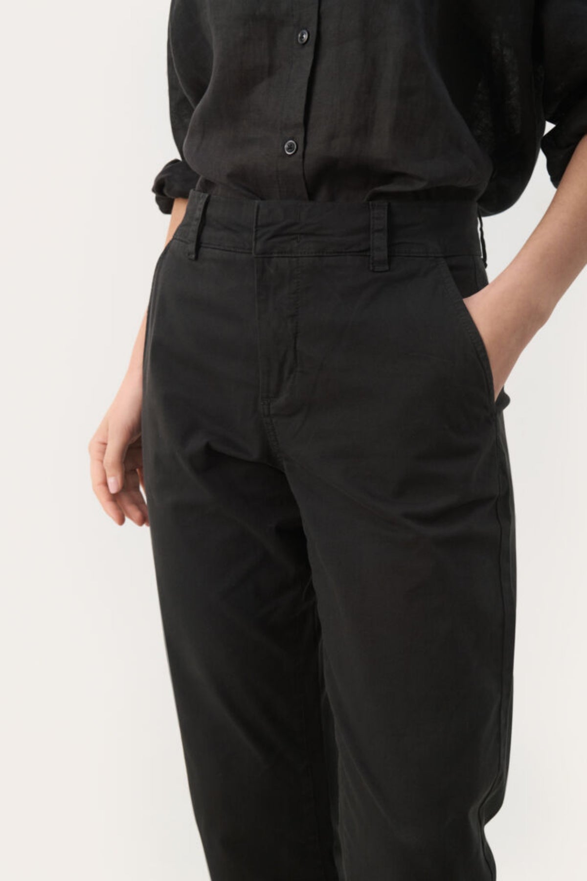 SOFFYNS CHINOS CROPT – Blå