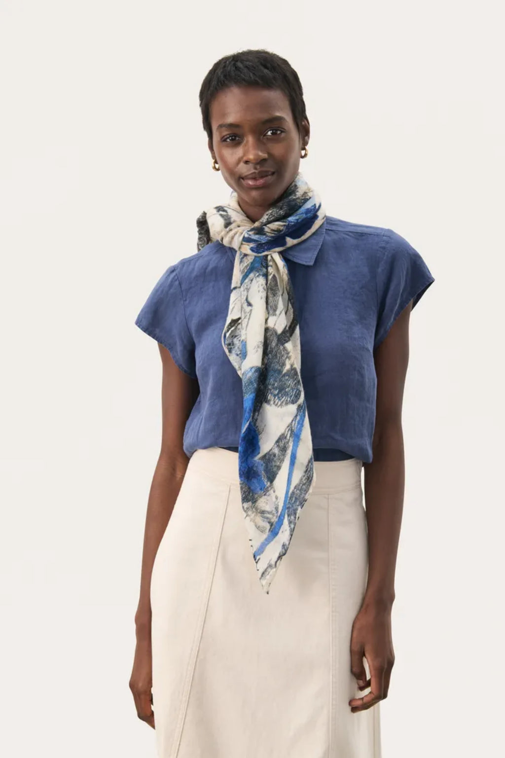 FELISIA SCARF SKJERF – Blå