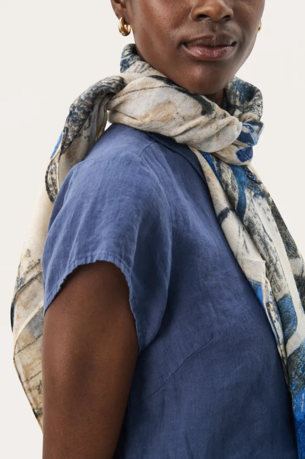 FELISIA SCARF SKJERF – Blå