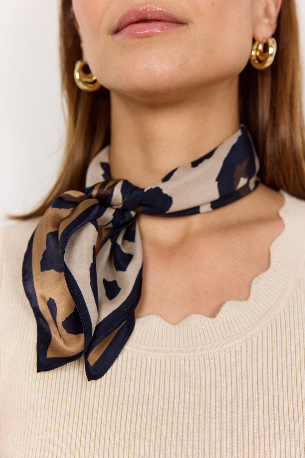 SILKESKJERF DYREPRINT – Beige