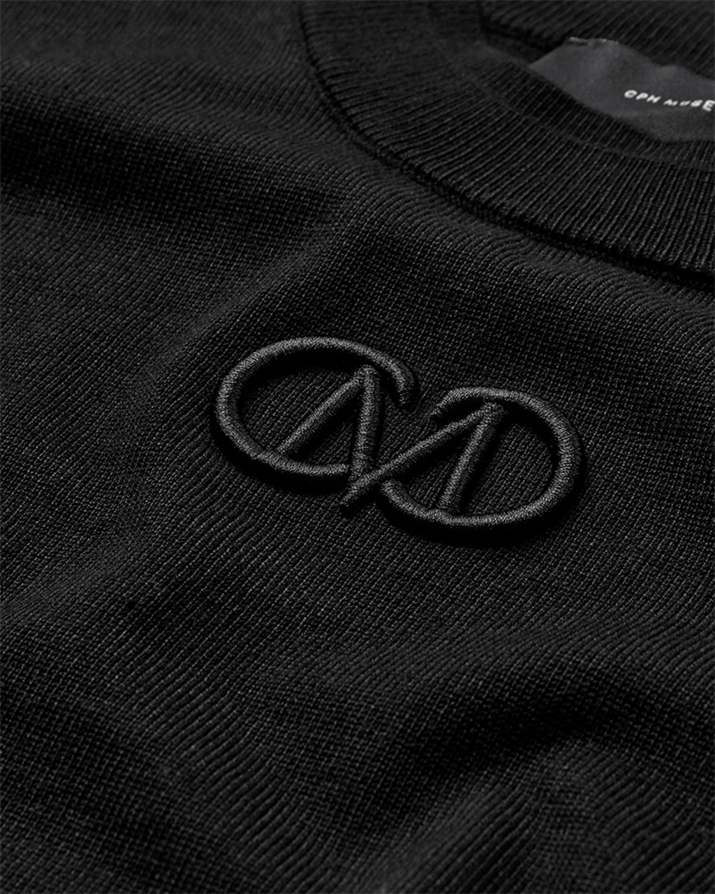 VERAN PULLOVER – Svart