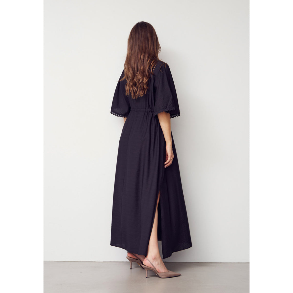 ANE LONG DRESS – Svart