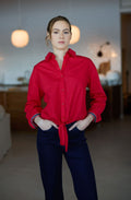SLEEVE TIE SHIRT – Rød