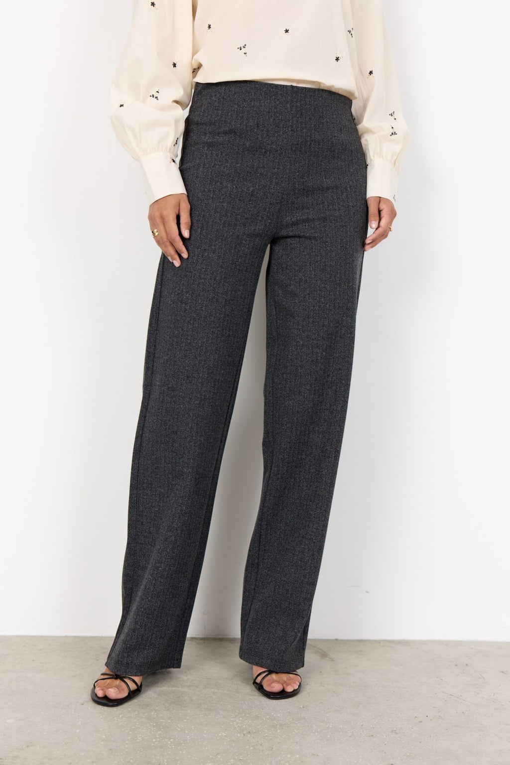 VINJA FLARE PANT – Beige