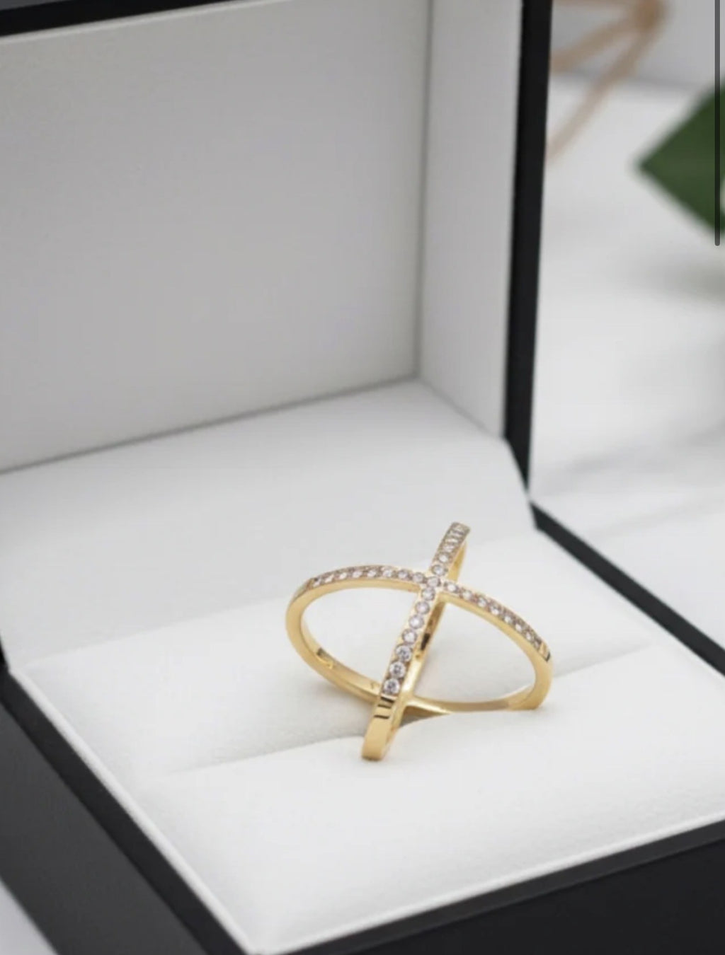 SKJERFRING GULL OG STRASS