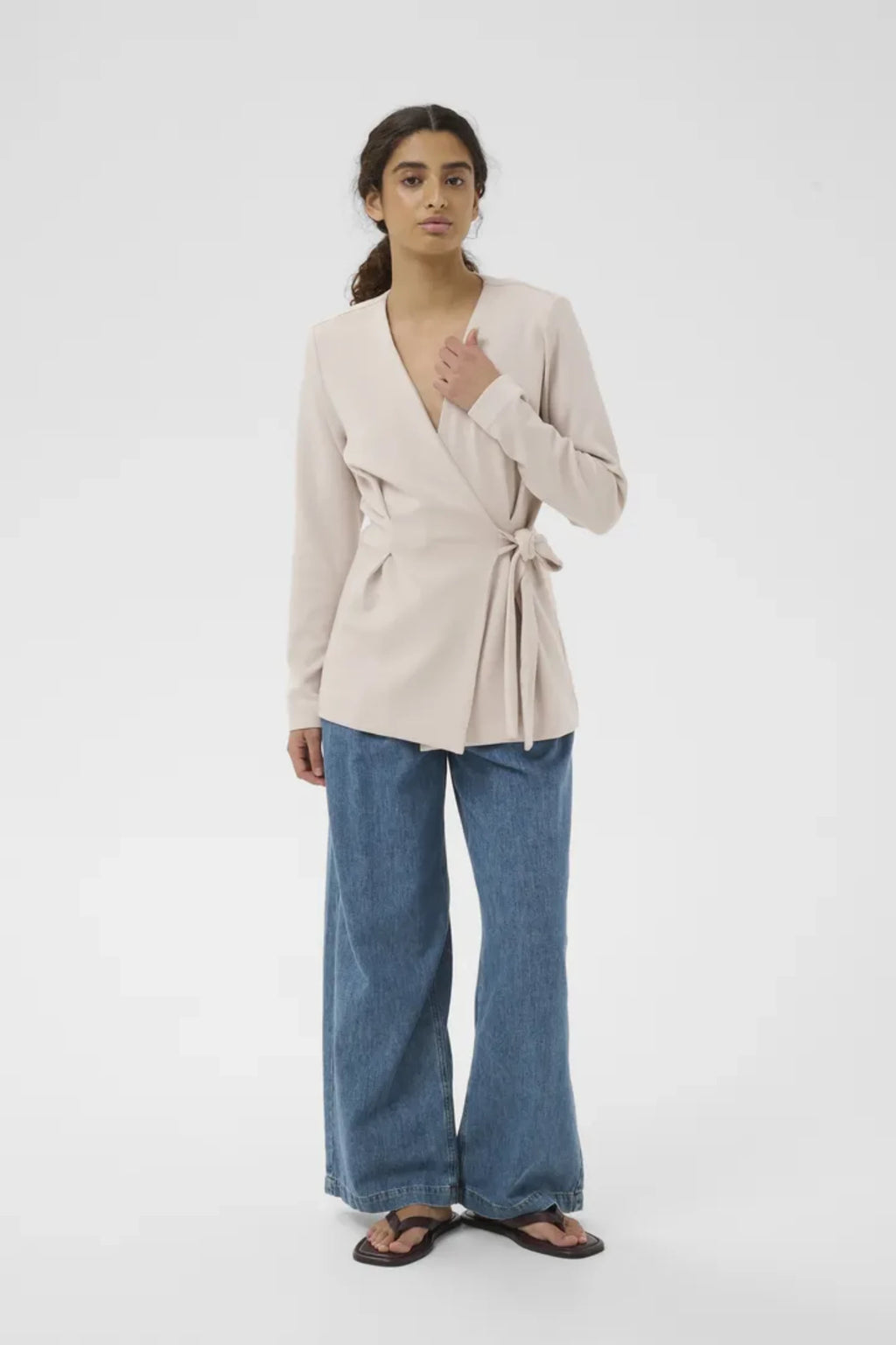 SIMI VINCENT JAKKE MED BELTE – Beige