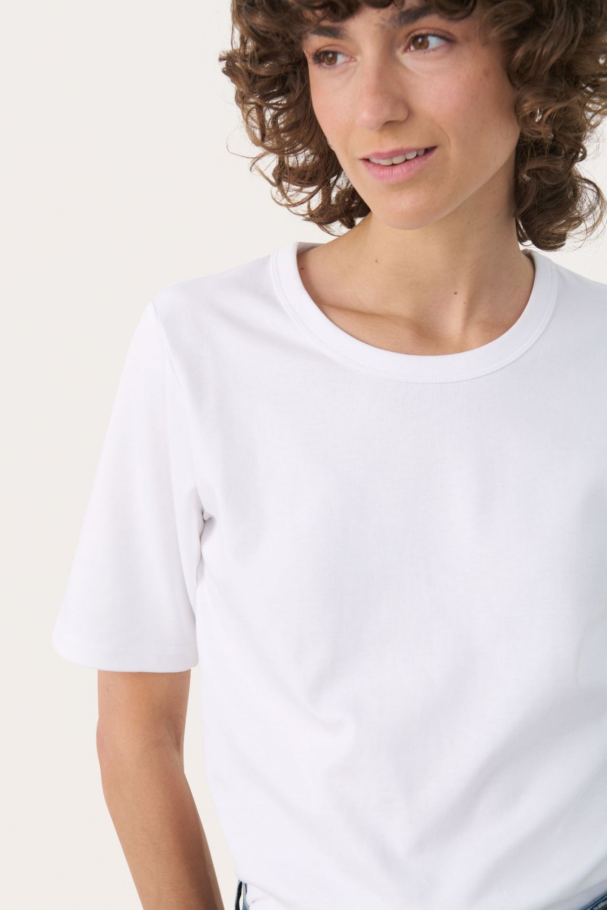 RATANA T SHIRT – Hvit