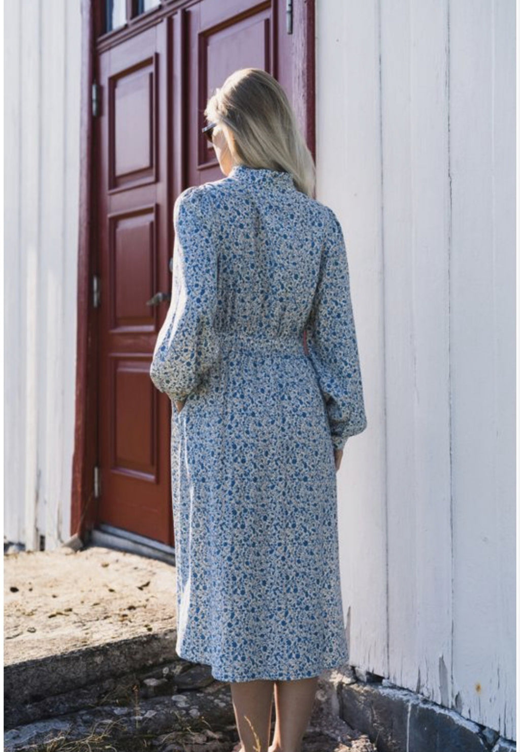 RAUSASTRID MIDI DRESS KJOLE BLÅ – Blå
