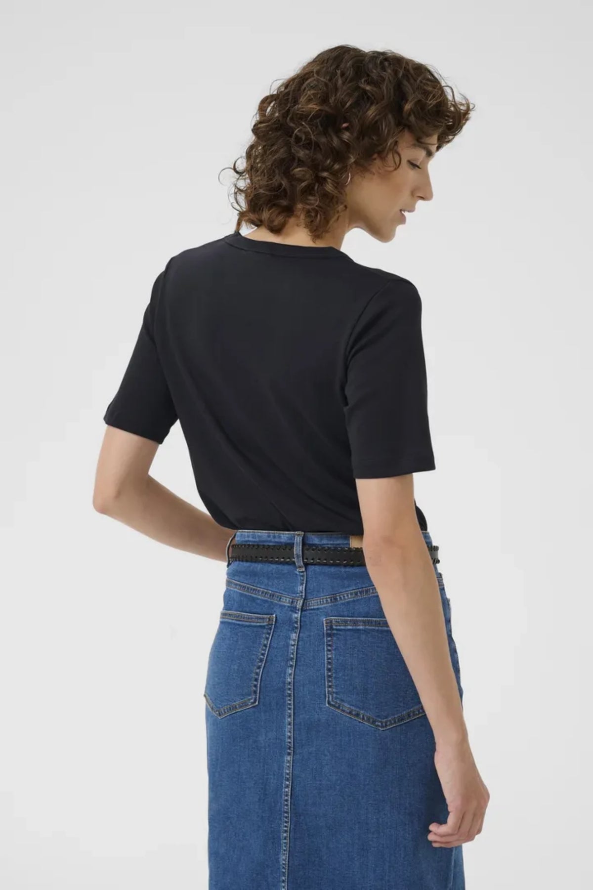 RATANA T SHIRT – Rød