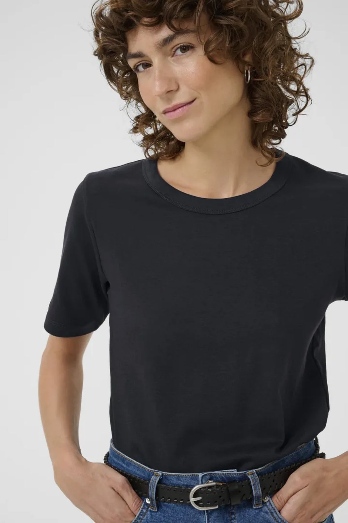 RATANA T SHIRT – Rød