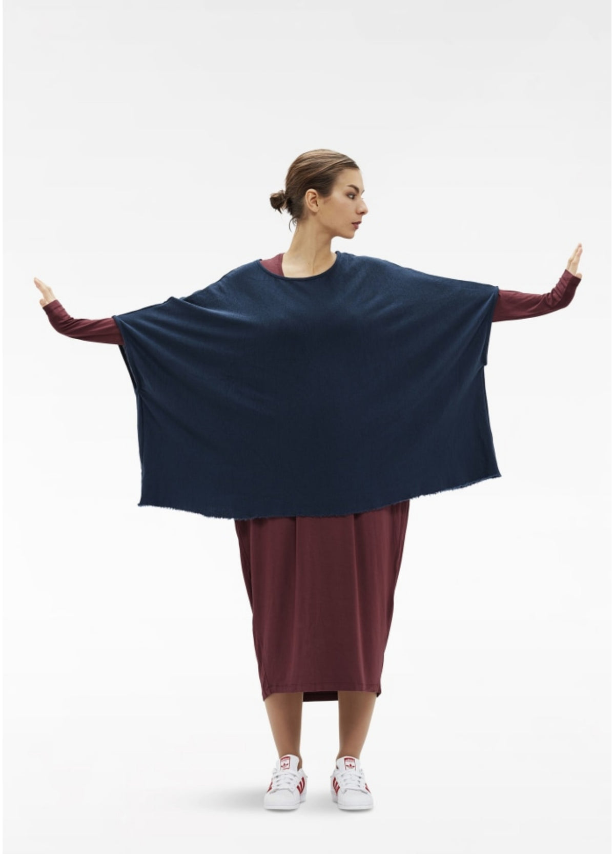 BYBASICS EXTRA WIDE TOPP I MERINOULL NAVY – Blå