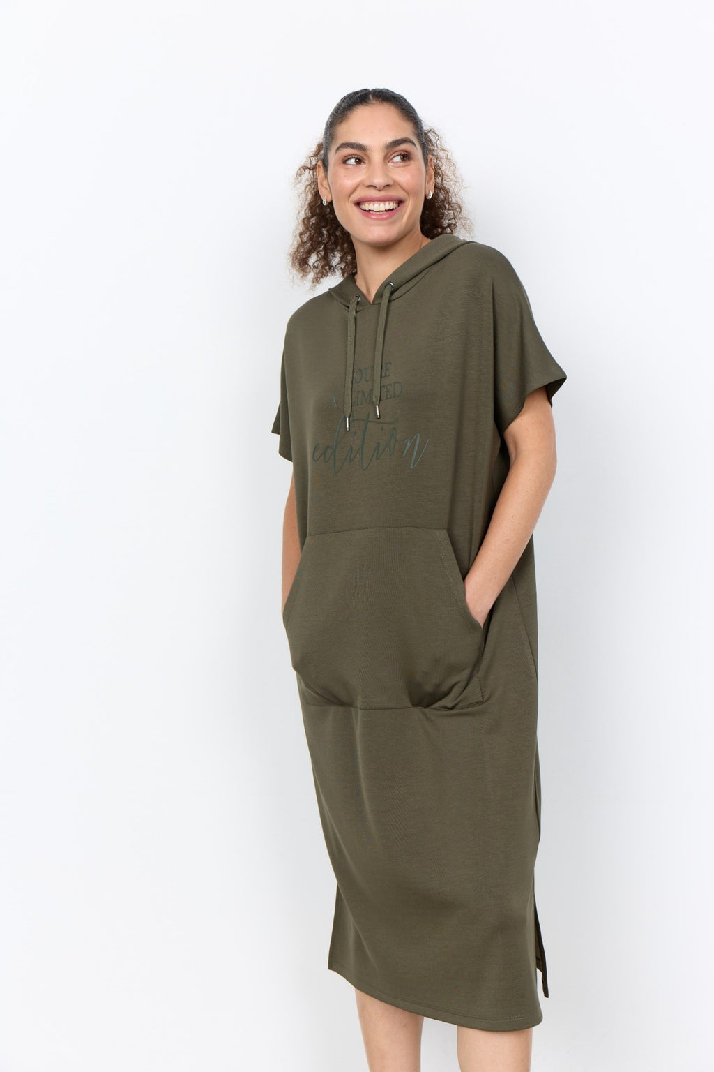 BANU DRESS HOODIE – Grønn