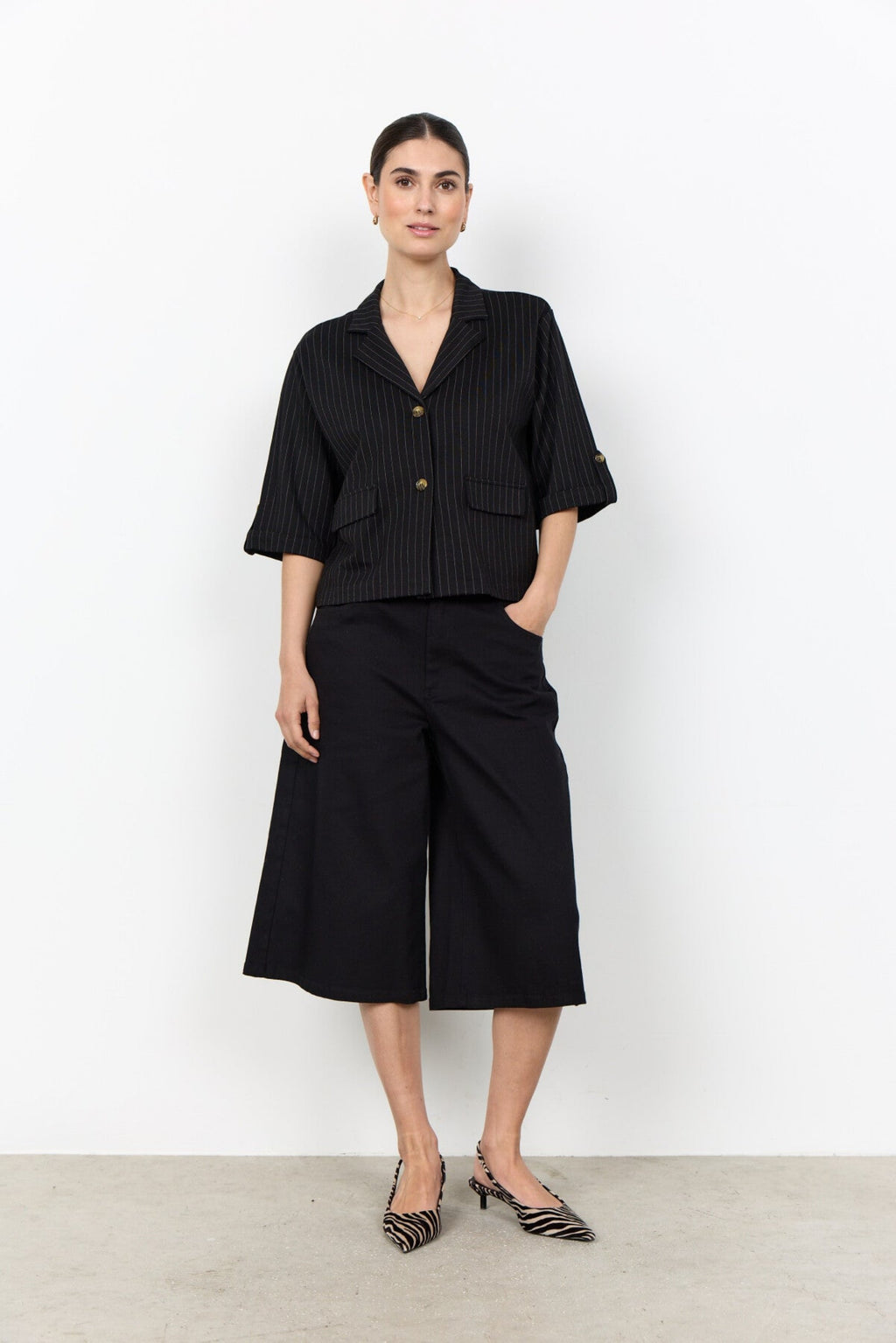 GILL 2 KORTERMER BLAZER – Hvit