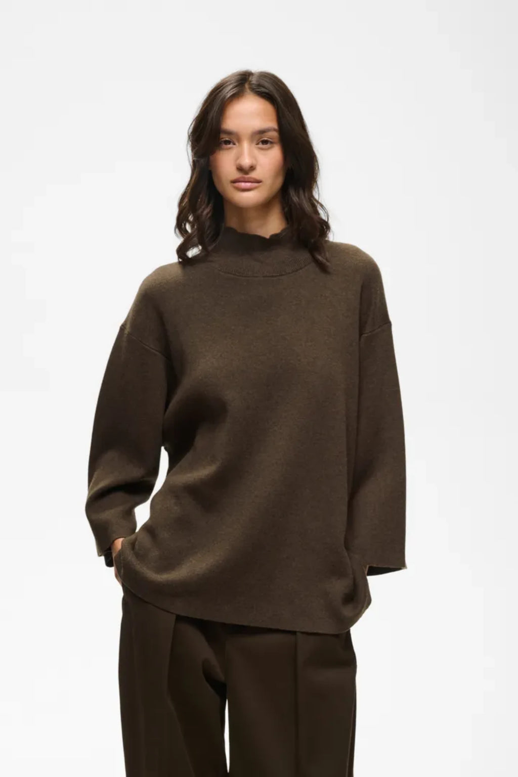 TILDA HIGHNECK – Brun