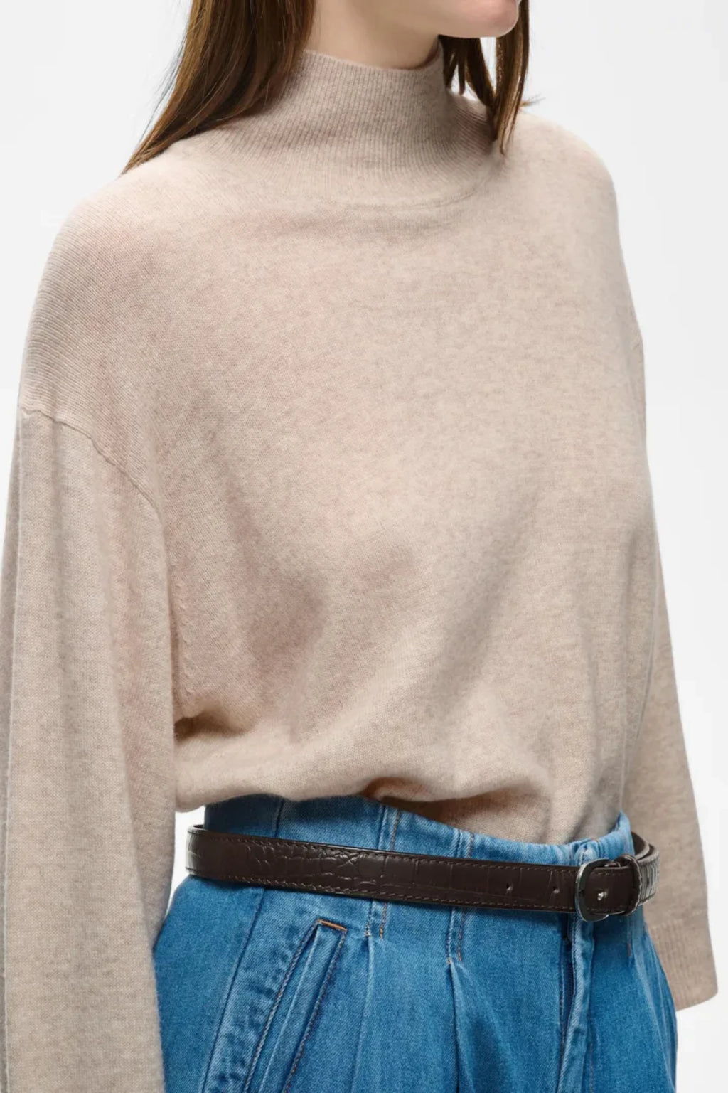 TALLY MONIKA HIGHNECK – Beige