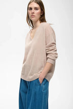 TALLY MONIKA V-NECK – Beige