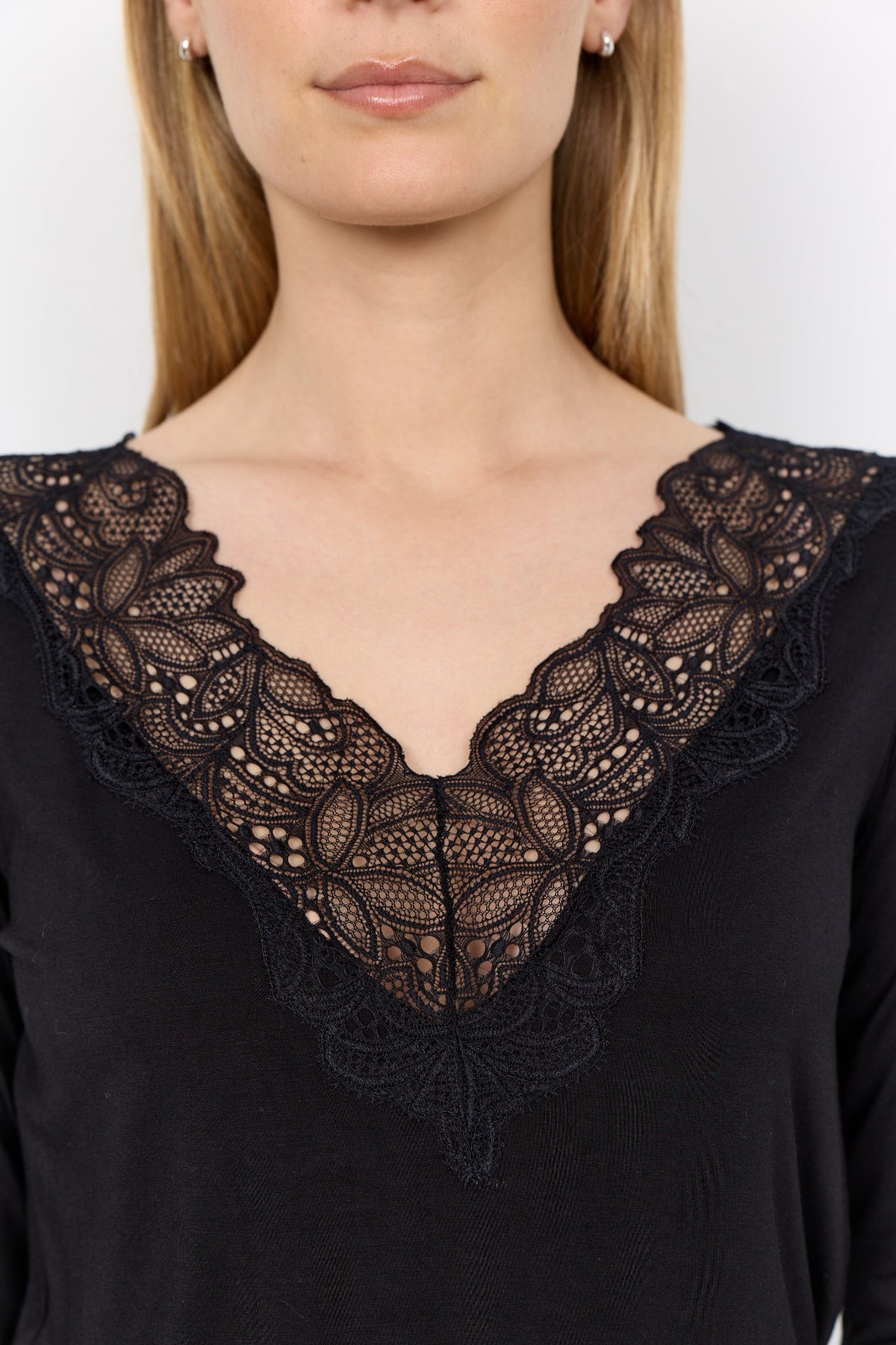 MARICA TOPP BLACK – Svart