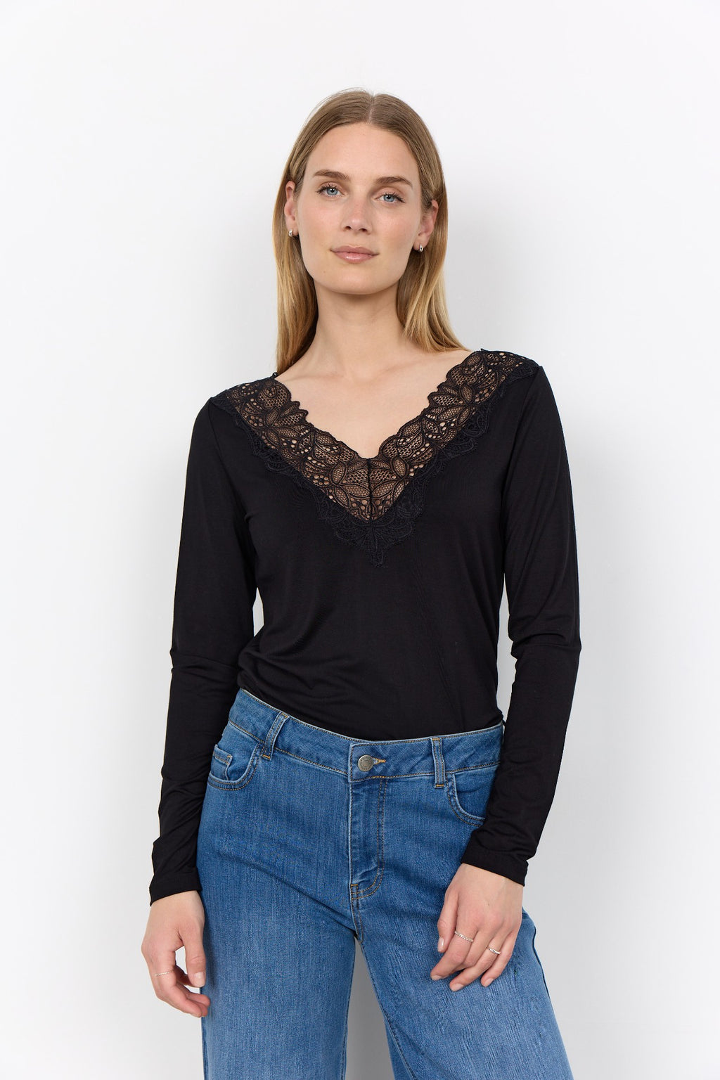 MARICA TOPP BLACK – Svart