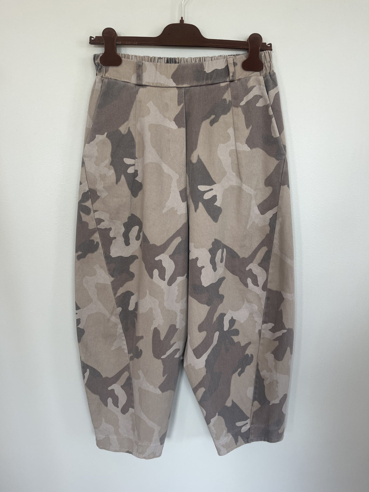 CAMO BERYL PANTS – Beige