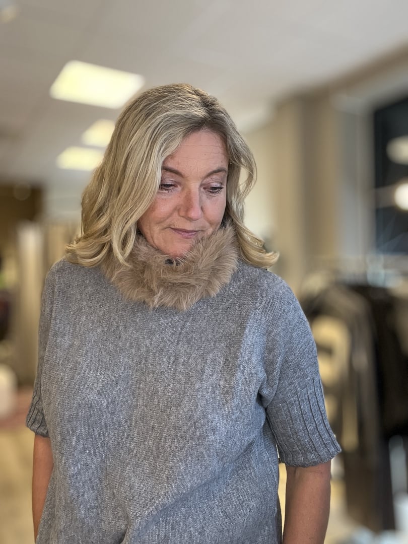 FUSKEPELS PANNEBÅND CAMEL – Beige