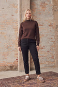 FRIGGA A SHAPE PULLOVER – Brun