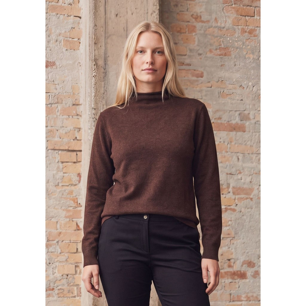 FRIGGA A SHAPE PULLOVER – Brun