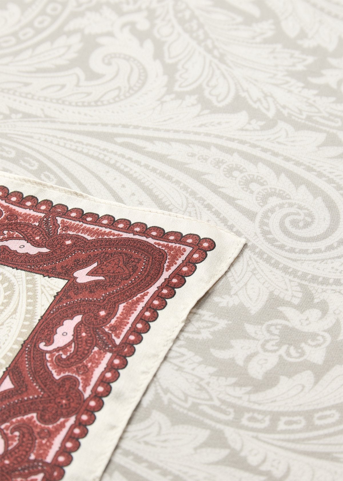 HAGAR SCARF SILK – Burgunder