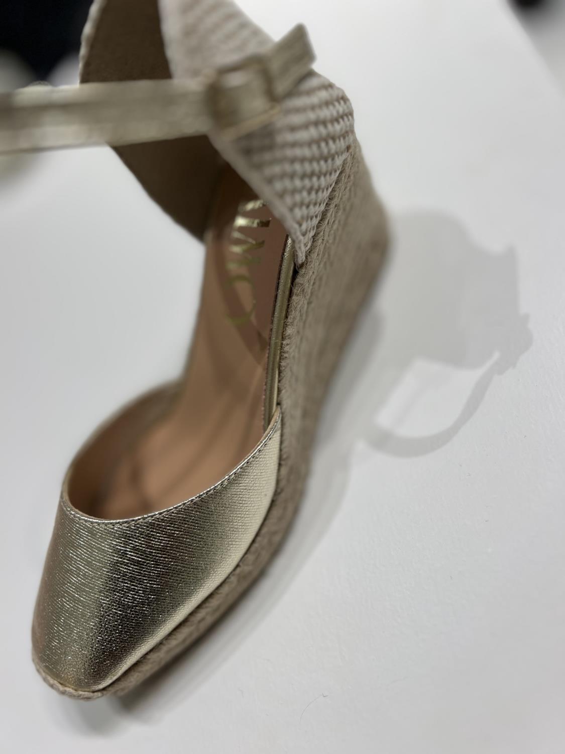 GAIMO YOSIE SANDAL GULL