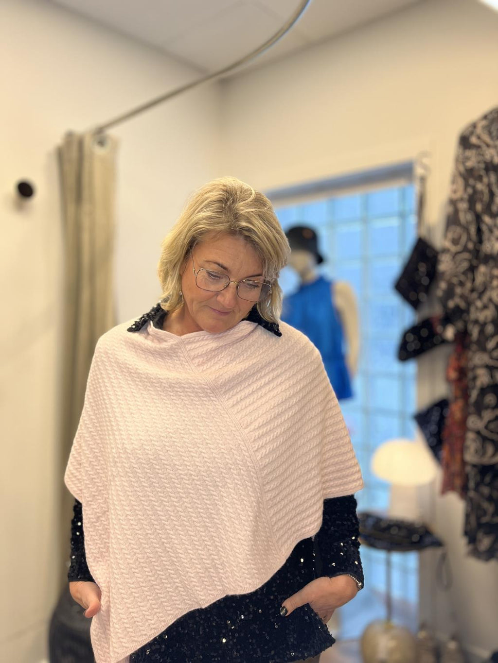 HAUST PONCHO V SHAPED