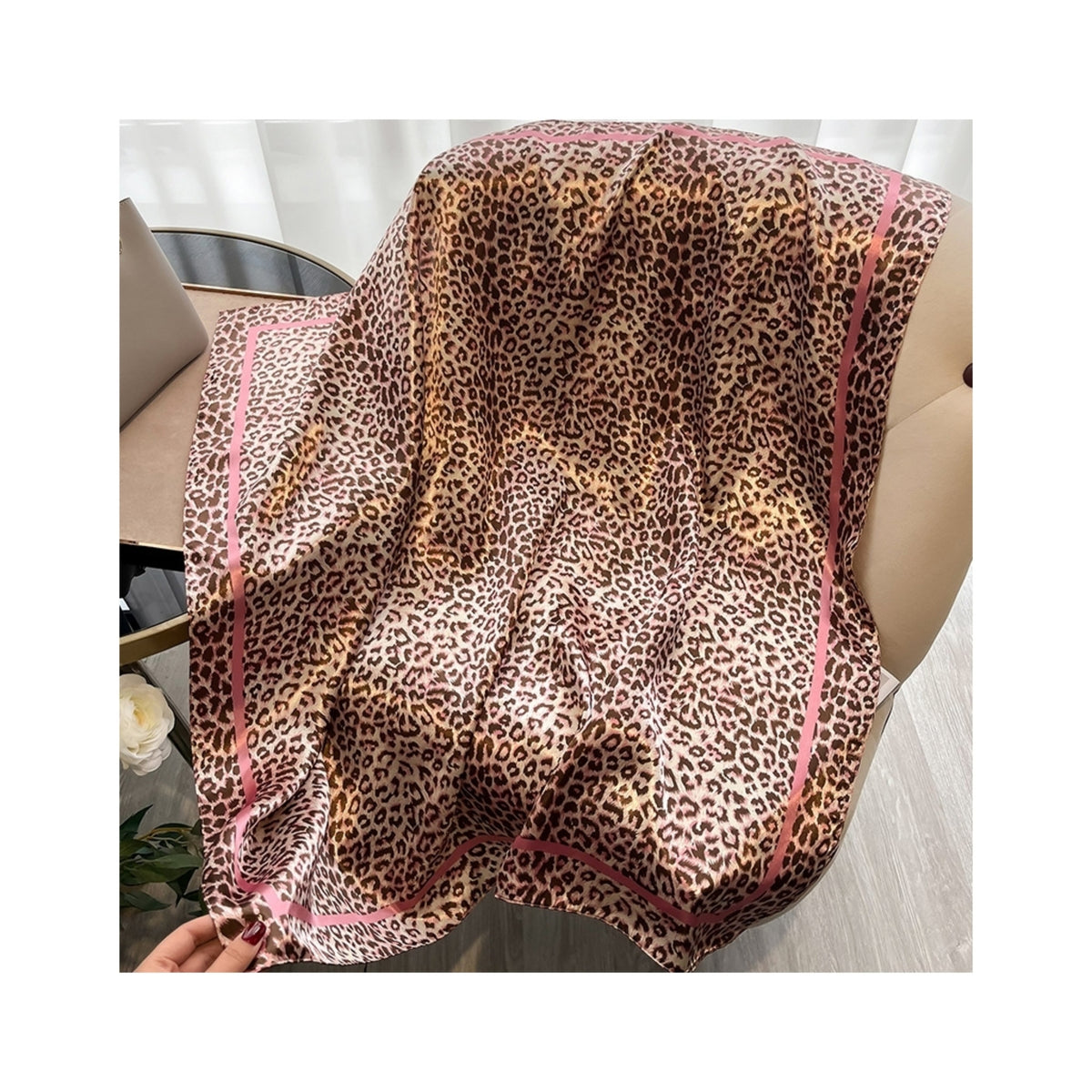 SKJERF LEOPARD – Grå