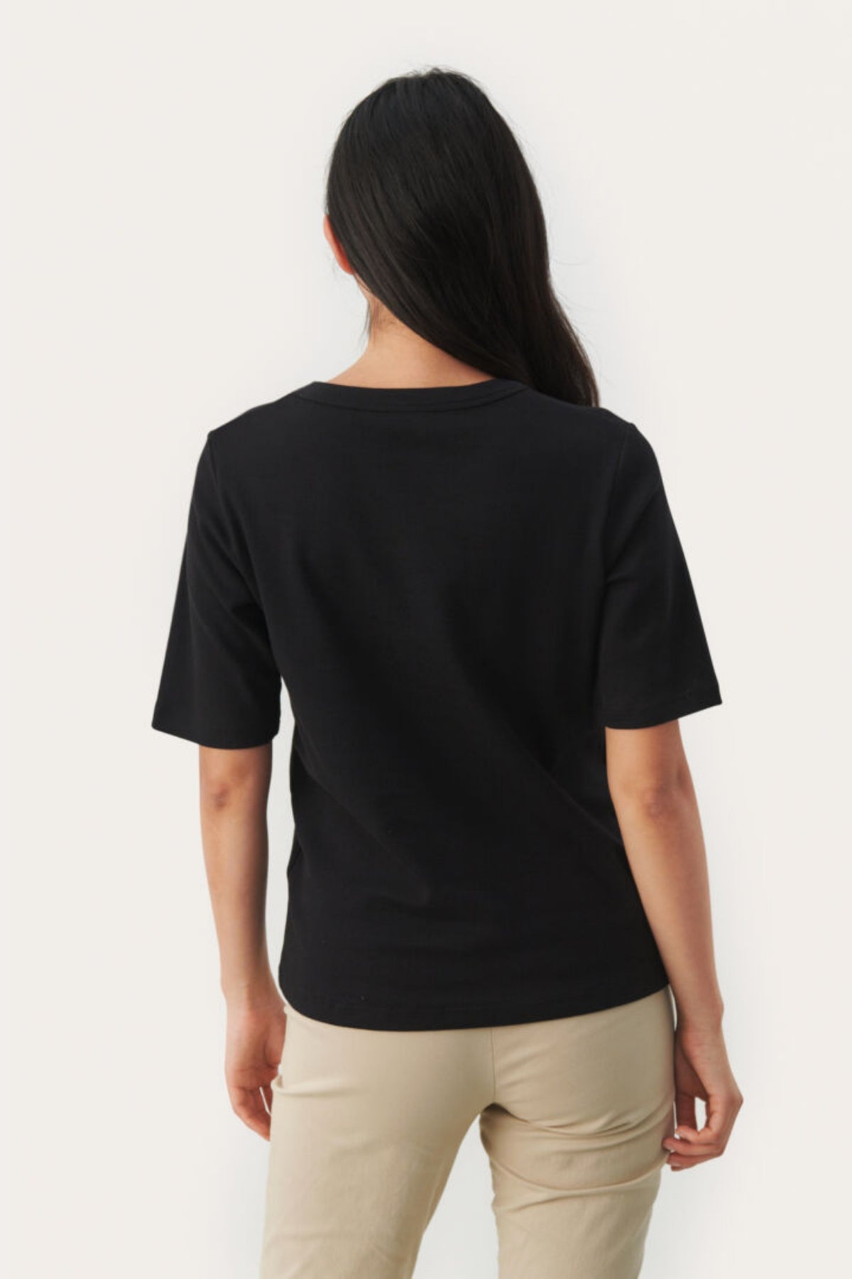 PART TWO RATANA T SHIRT RUND HALSSV – Svart
