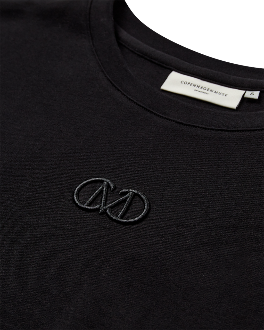 MUSE TEE TOPP – Svart