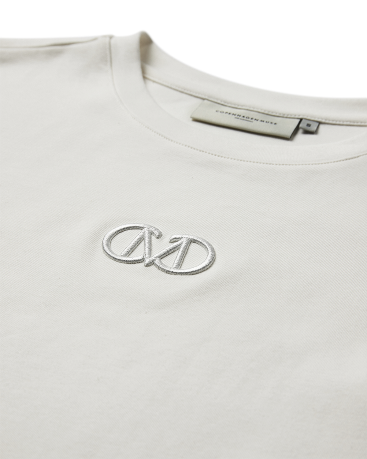 MUSE TEE TOPP – Hvit