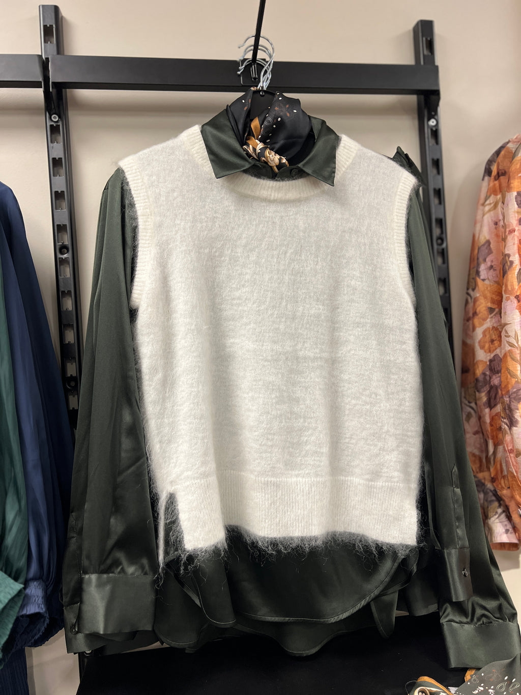 Ine Mohair Slipon Vest