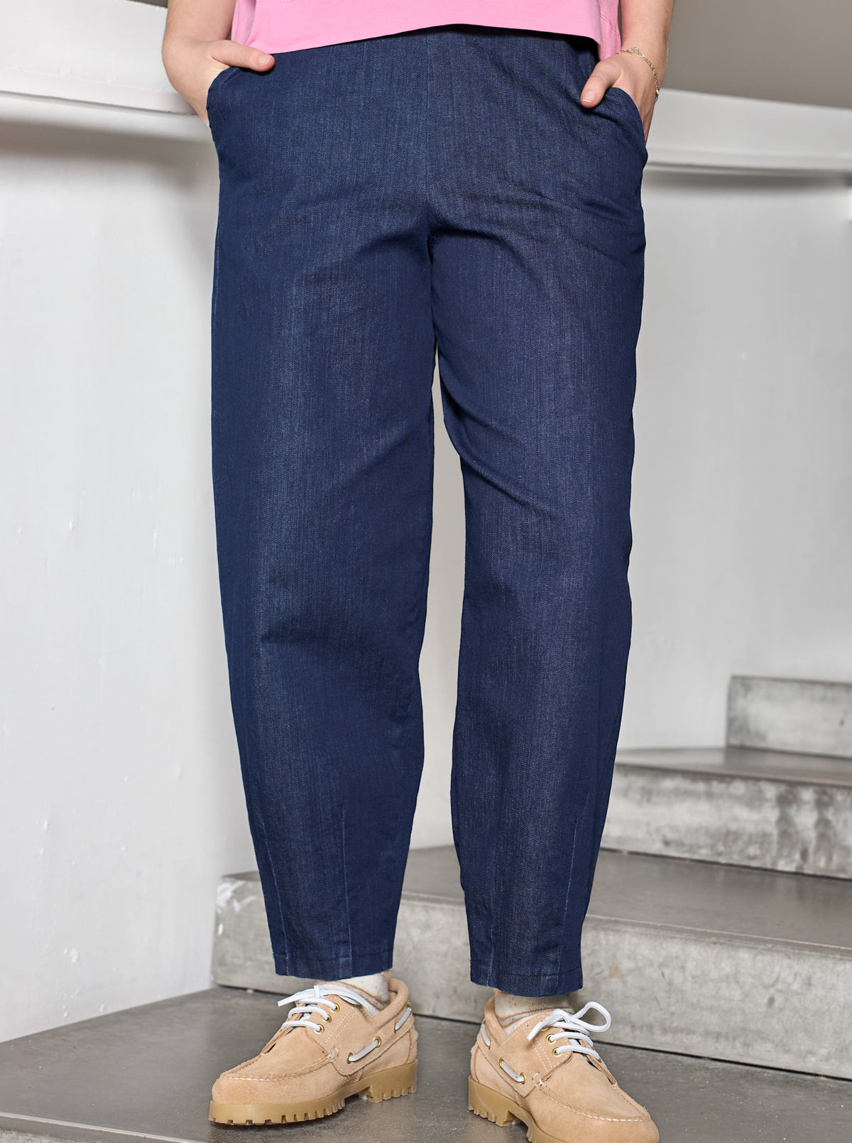 Black Colour Denice barrel-bukse i denim til dame – bilde 3