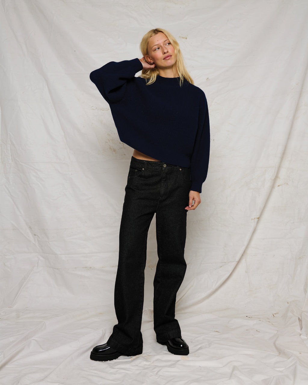 Sisse Knit Ullgenser med jakdun – LR1656 - Navy Melange - Extra 3.jpg