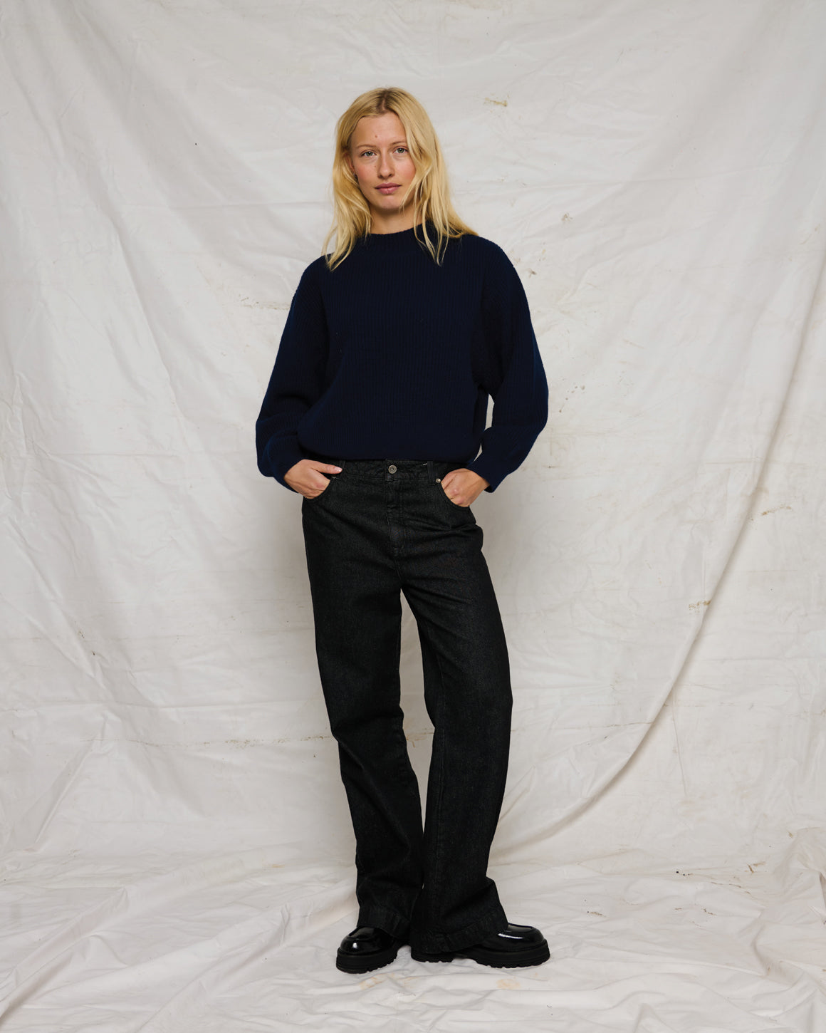 Sisse Knit Ullgenser med jakdun – LR1656 - Navy Melange - Extra 6.jpg