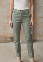Isay Classic Pant Bukse – Isay_Classic_Pant-Pants-57291-806_Light_Khaki-1_24c47448-fb24-4590-96e2-2648213edf79.jpg