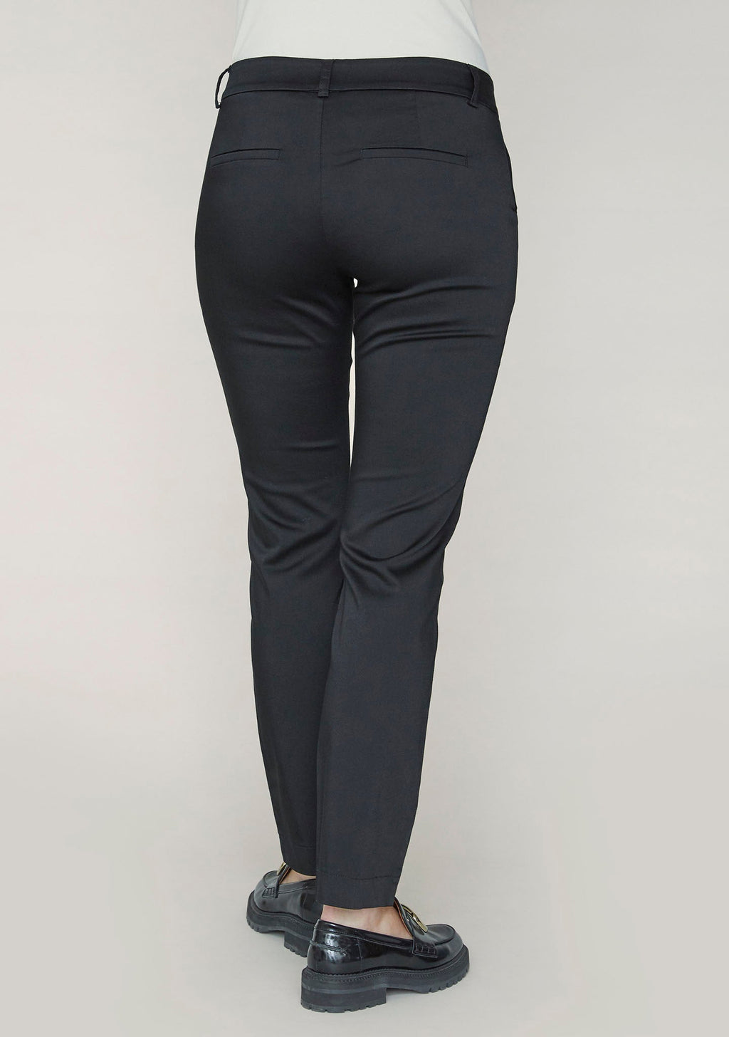 Isay Classic Pant Bukse – Isay_Classic_Pant-Pants-57291-900_Black-2.jpg
