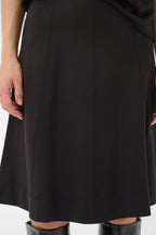Part Two Violy Skirt i sort, sett fra siden
